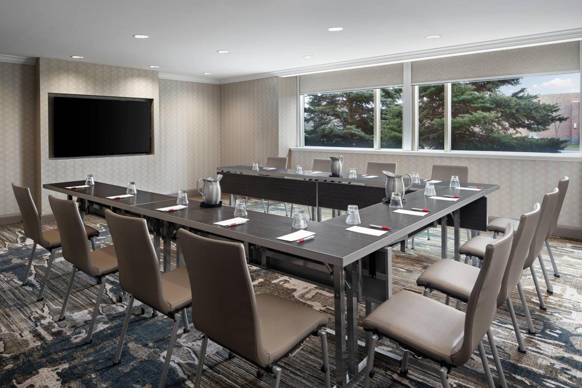 Cleveland Marriott East Hotell Warrensville Heights Exteriör bild